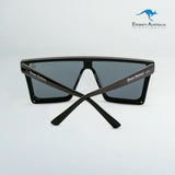 #c-1-black-black